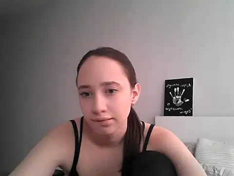 DarkMirel's Webcam Show