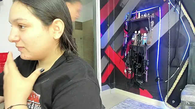 XXX chat uživo modela SUBMISSION_BDSM