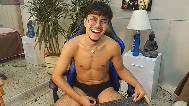 kai_storn's Live XXX Chat