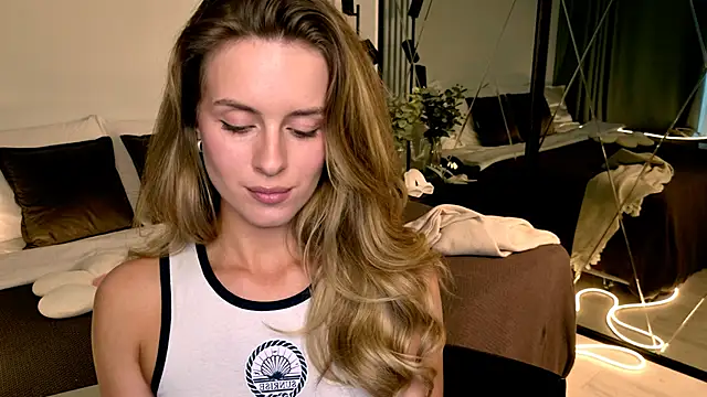 RozzitaBedberryn Live XXX chat