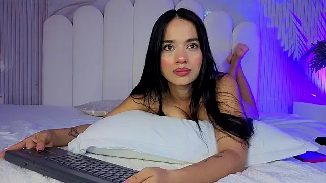 carol_69 Adlı Modelin Canlı XXX Sohbeti