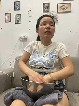 Ivy_Trix2 Live XXX-chat