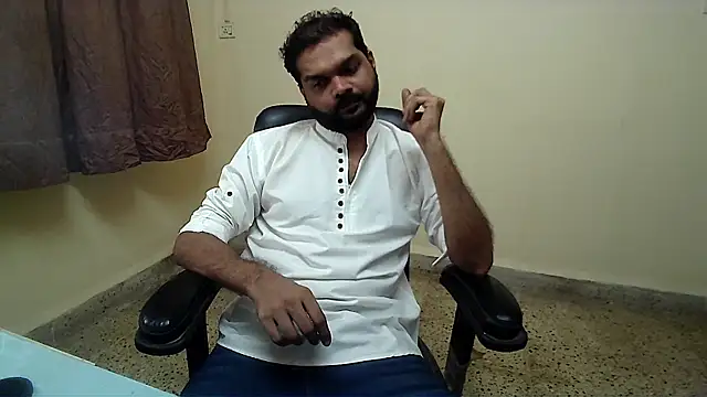Kinky_Kumarr Show Webcam