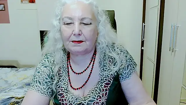 GrannyAlisa Pertunjukan Webcam
