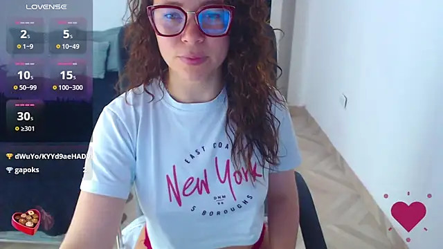 XXX chat uživo modela SharonR1