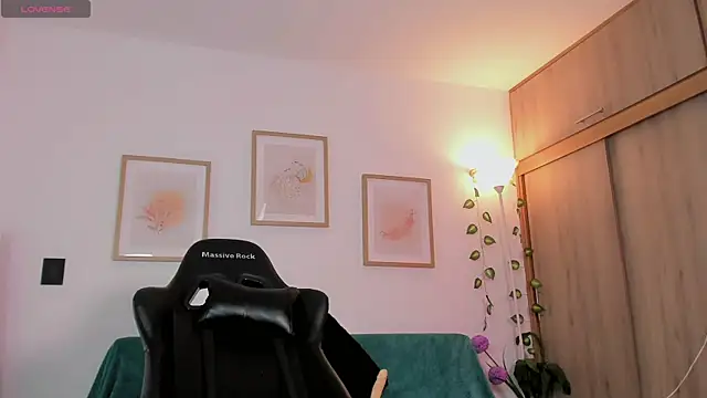 aleja_montiel__ 现场XXX聊天