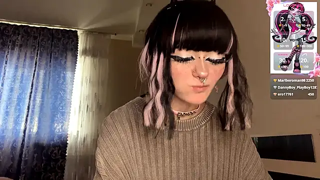 SmilingPatent Chat XXX live