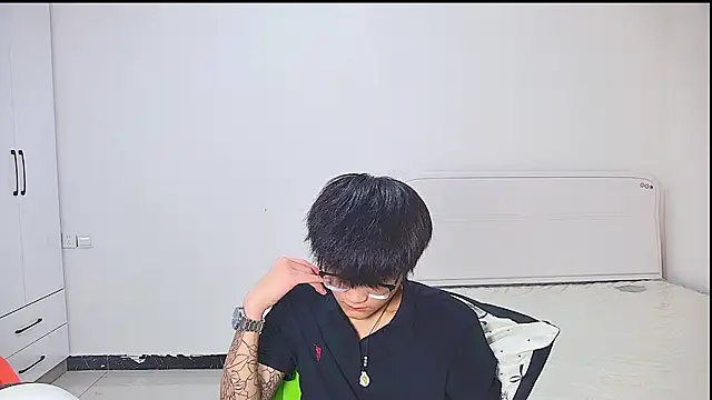 KK-cuteboy 网络视讯表演