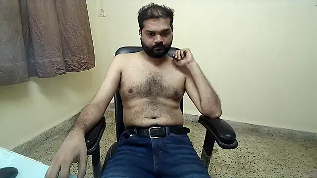 Kinky_Kumarr Show in webcam