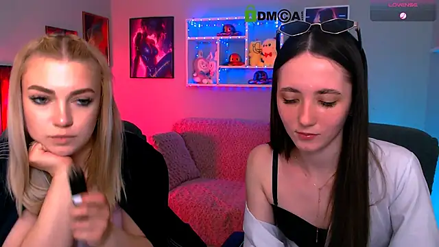 bella_dorn's Webcam Show