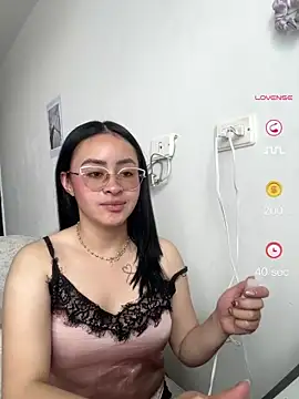 XXX chat uživo modela Anni_Rose