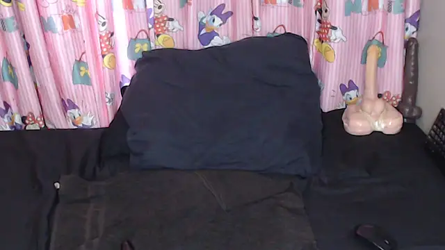 TrishahXo 在線直播表演