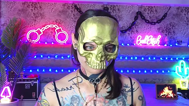 Cool_Freak_ Live XXX-Chat