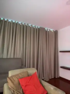 XXX chat uživo modela Zandrina
