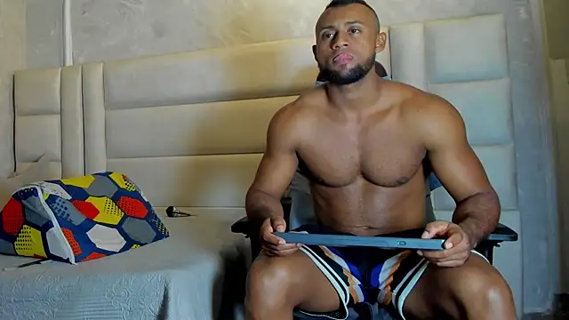 Dark_lennox Show Webcam