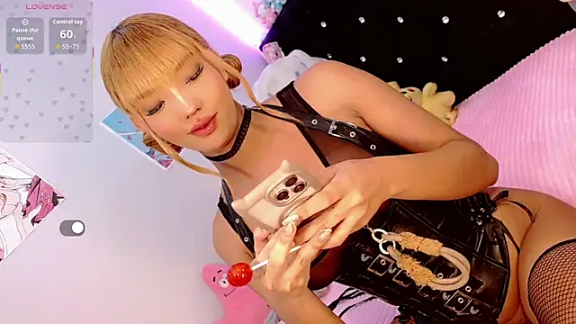 LisaHadiddn Live XXX chat