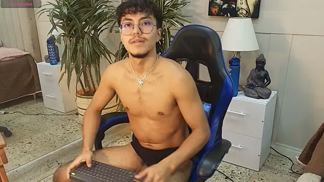 kai_storn Webcam Show