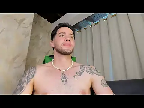 Pokazy przed kamerką – RONNY_COLTON