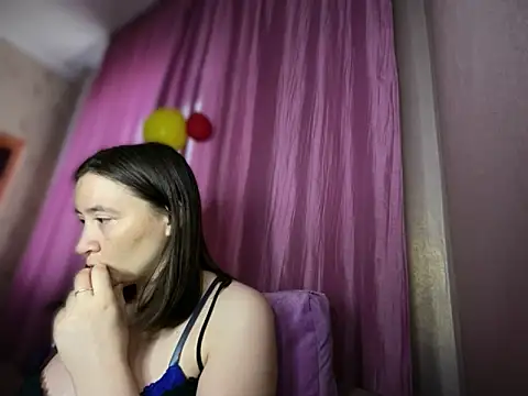 Czat XXX na żywo – MimiYolaVi