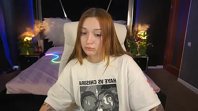 Онлайн чат XXX LizzaMoonn