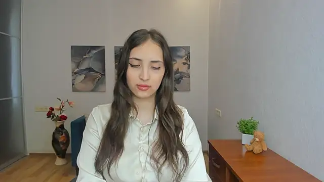 Chat +18 de Effy_Royse ao vivo
