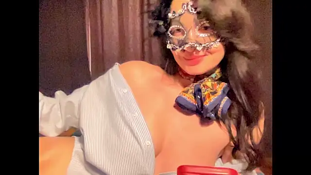 Czat XXX na żywo – LillyRoux_