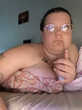 BadMommyyyyy's Live XXX Chat