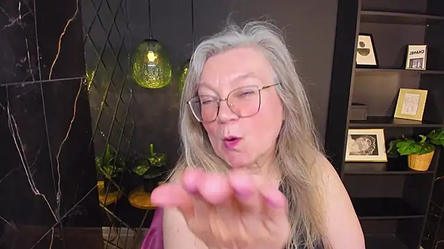 Chatroom XXX en direct de NataliMellow