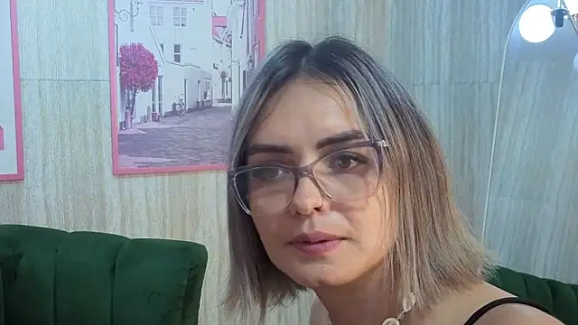 Chat +18 de zarcasutra_t ao vivo