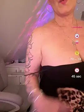 German_Milf's Live XXX Chat