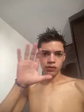 Latinos_2001 Show Webcam