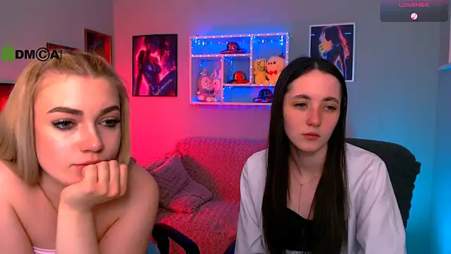 bella_dorn's Webcam Show