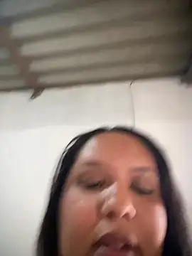 Bigostosa: онлайн-секс-чат