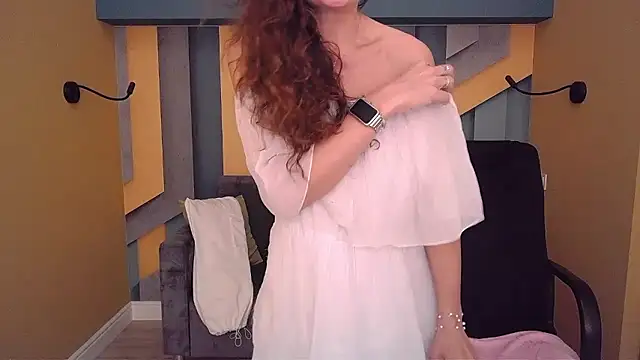 EllaLong Live XXX Chat