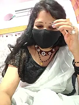 Chat +18 de Priyaji7575 ao vivo