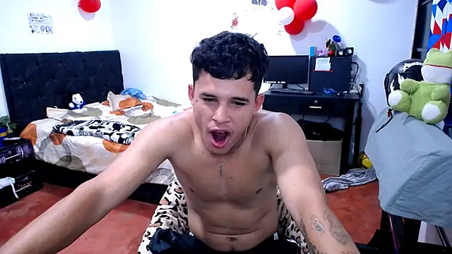 freddy_romas' Live XXX Chat