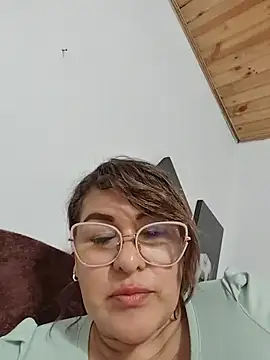Chat +18 de AlexxiaaMat ao vivo