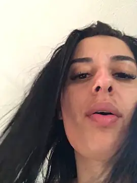 Catmila94 élő XXX-chatje