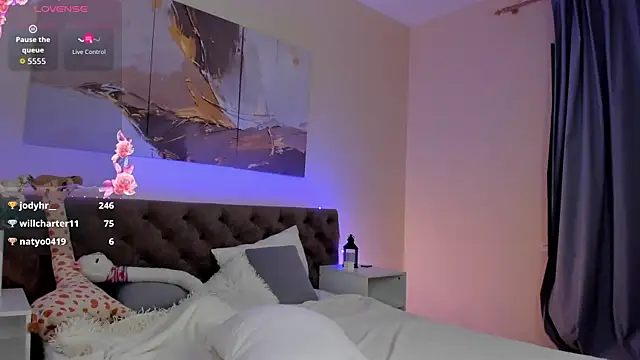 Linablueeyedn Live XXX chat