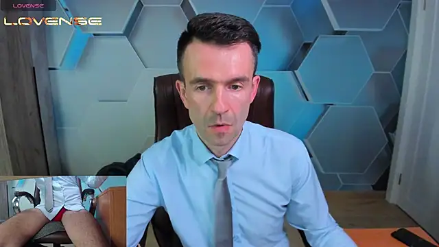 Онлайн чат XXX SteveTiger