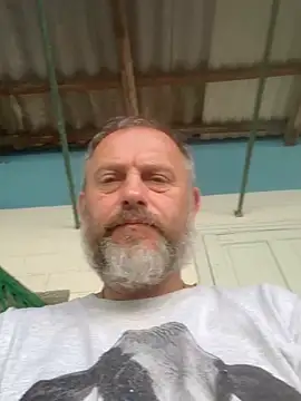 XXX chat uživo modela Frosl