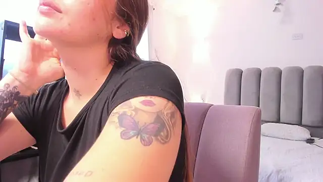 AlliceLover's Live XXX Chat