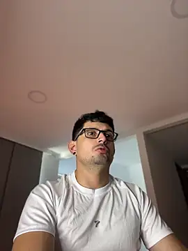TroyeSavage Webcam show