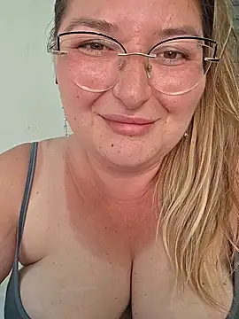 BellaMonella88 Chat XXX live