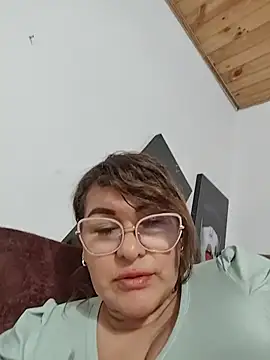 AlexxiaaMat Adlı Modelin Canlı XXX Sohbeti