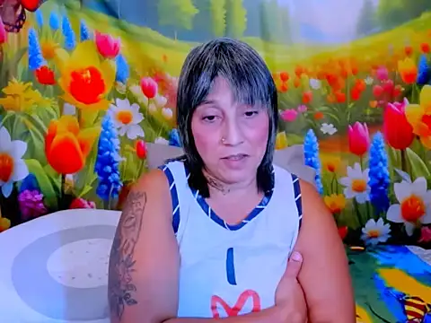 Chat +18 de indianroxy ao vivo