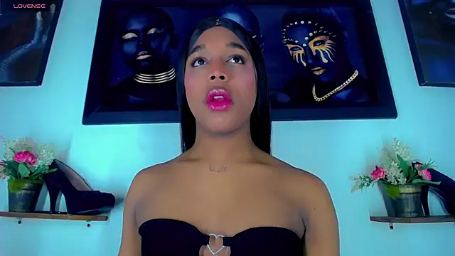 Nashla_D_- Show in webcam