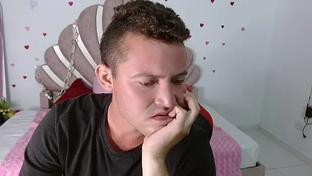 XXX chat uživo modela sven_fox723