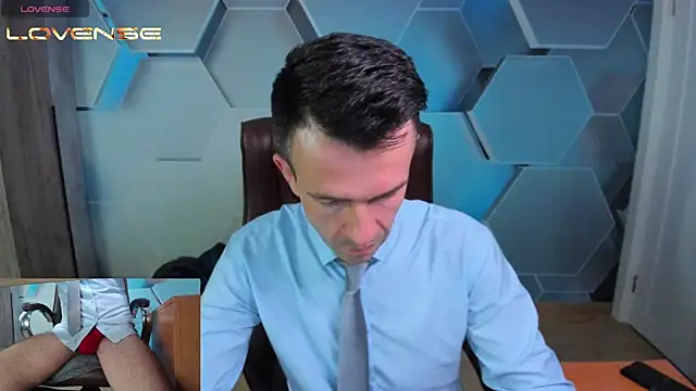 SteveTiger: вебкам-шоу