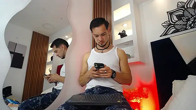 Leonard_Foxx webkamerás műsora
